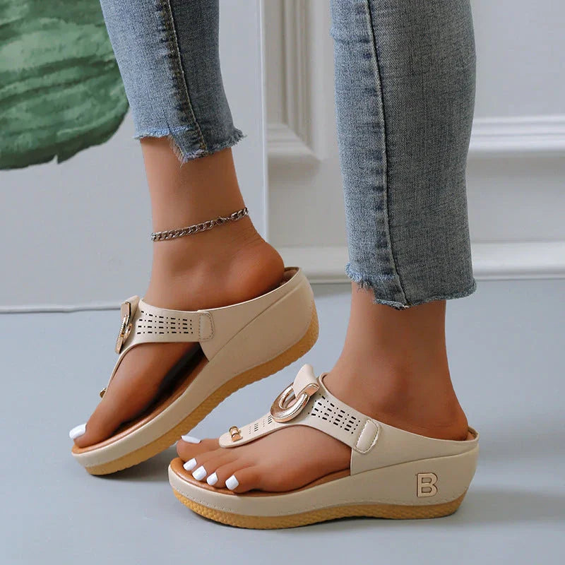 Naomi Sandals - ergonomiska skor