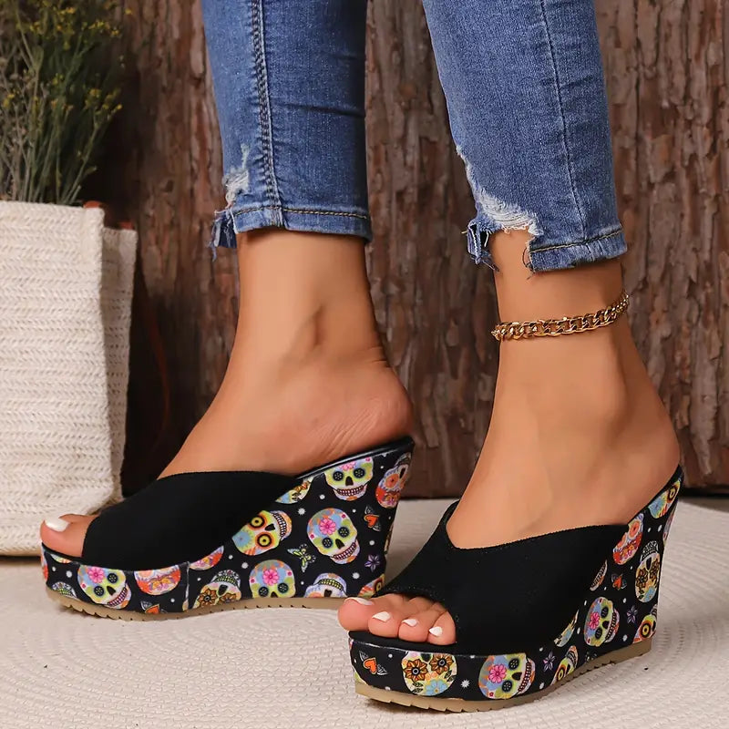 SpookyChic-plattformsskor - kilformade sandaler