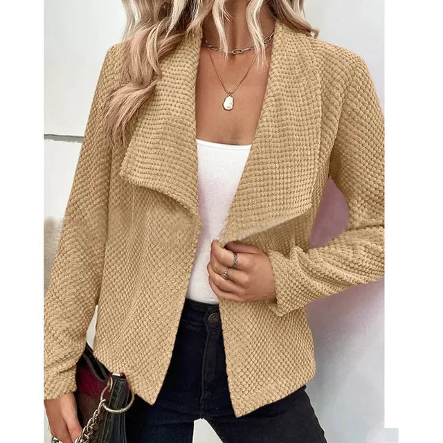 Mysig elegant vinterjacka kappa för kvinnor