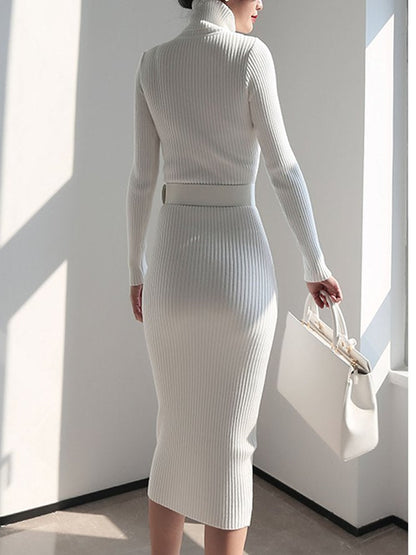 Stickad vinterklänning med turtleneck