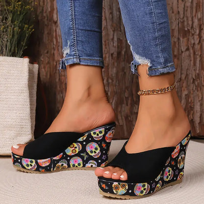 SpookyChic-plattformsskor - kilformade sandaler